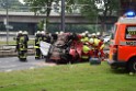 Schwerer VU Pkw Baum Koeln Deutz Messekreisel P033